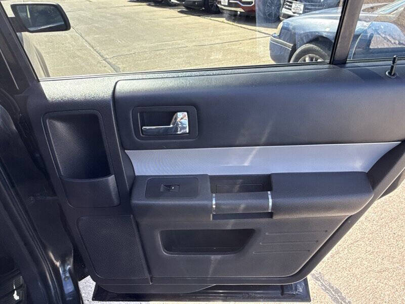Used 2014 Ford Flex Limited w/ Equipment Group 303A AWD/4WD image 23