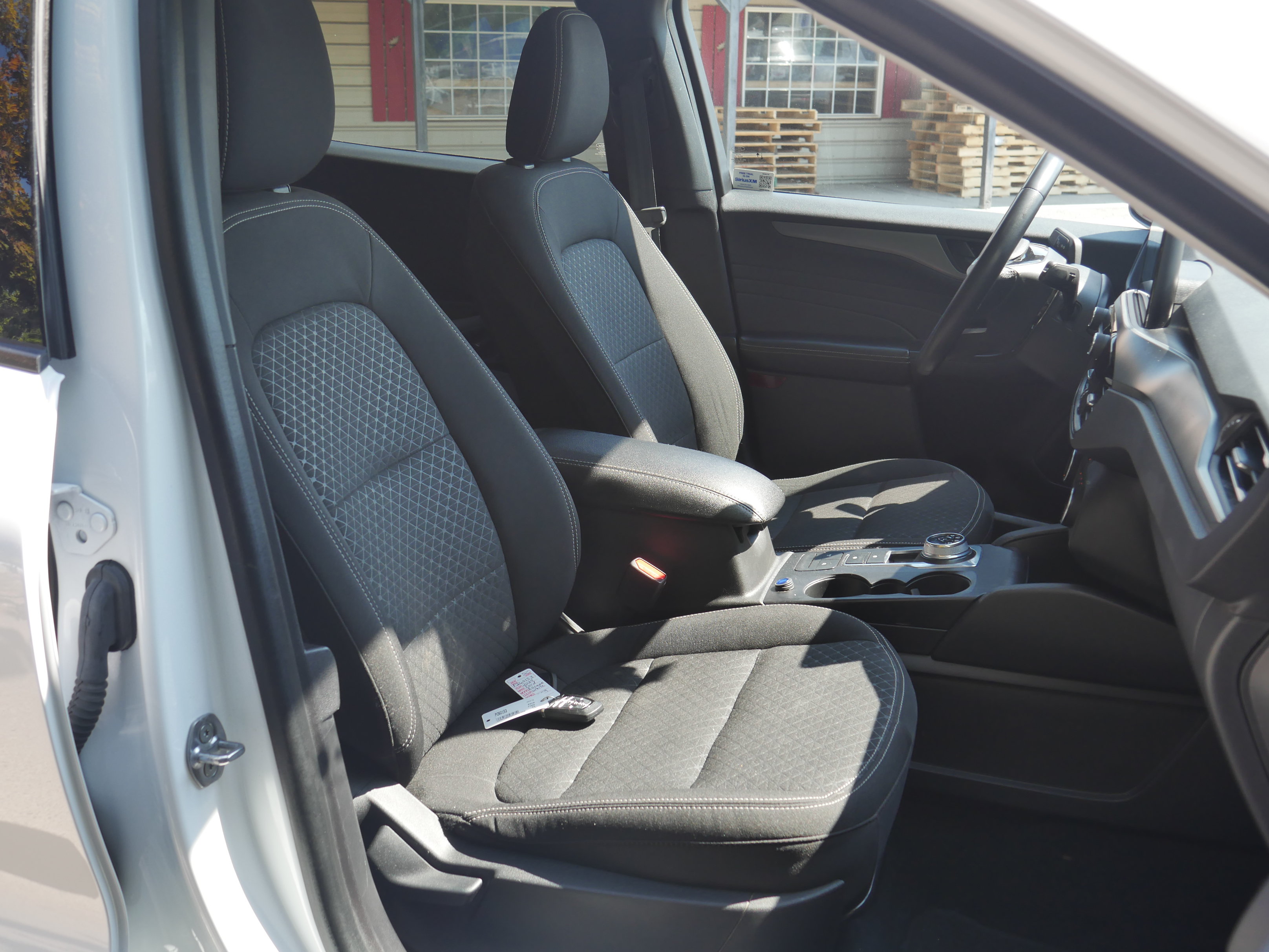 Certified 2024 Ford Escape Active AWD/4WD image 27