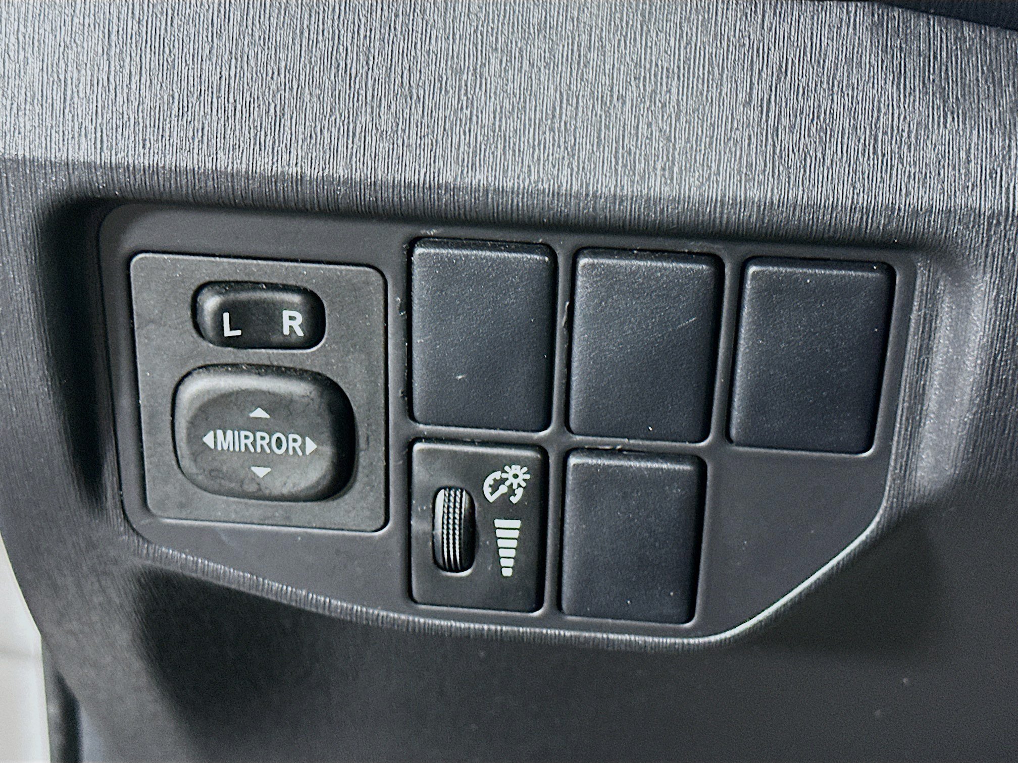 Used 2012 Toyota Prius Two FWD image 16