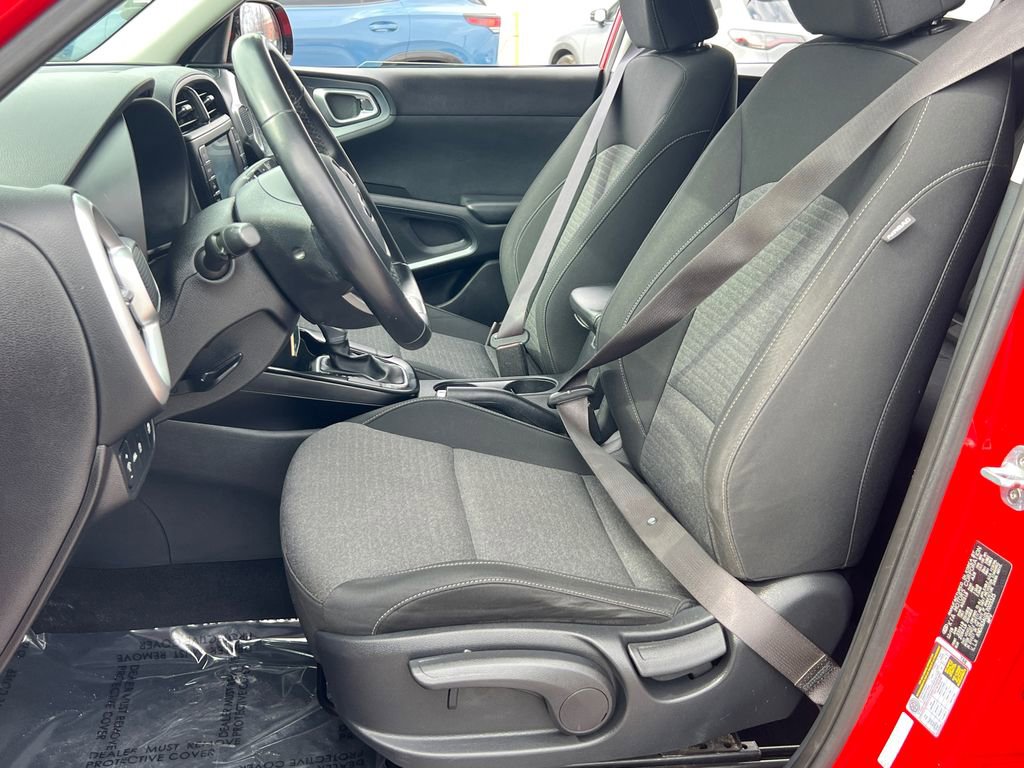 Used 2020 Kia Soul GT-Line FWD image 18