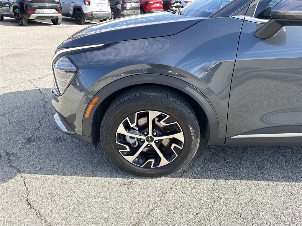 Used 2024 Kia Sportage EX image 32