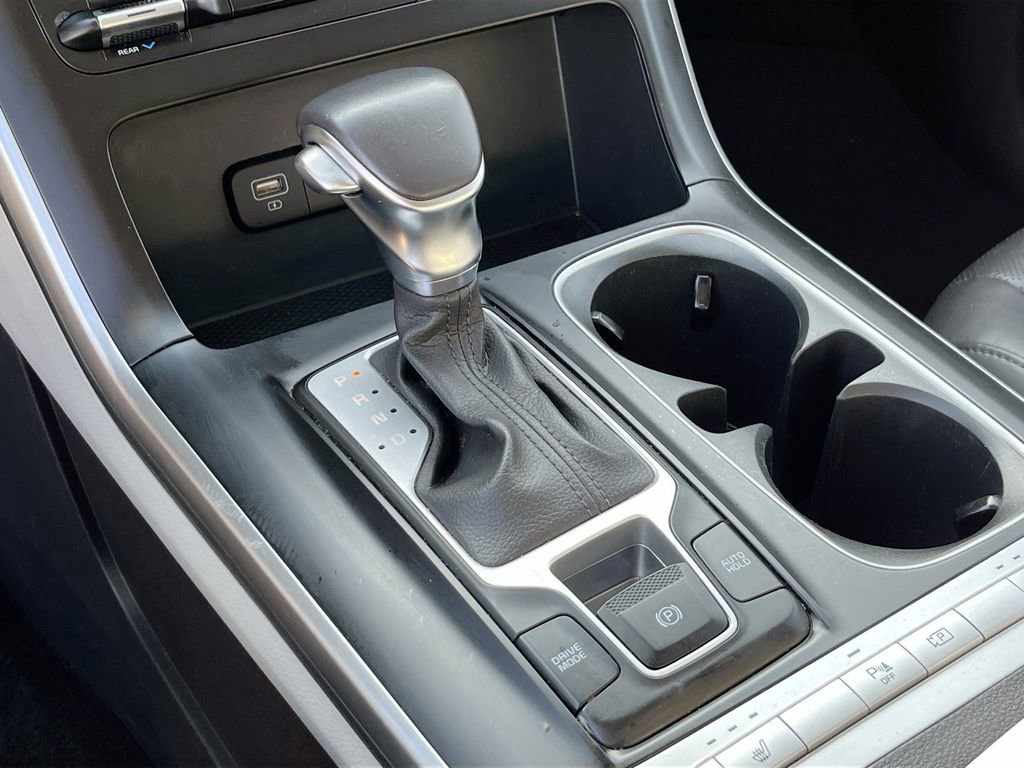 Certified 2024 Kia Carnival LX image 17