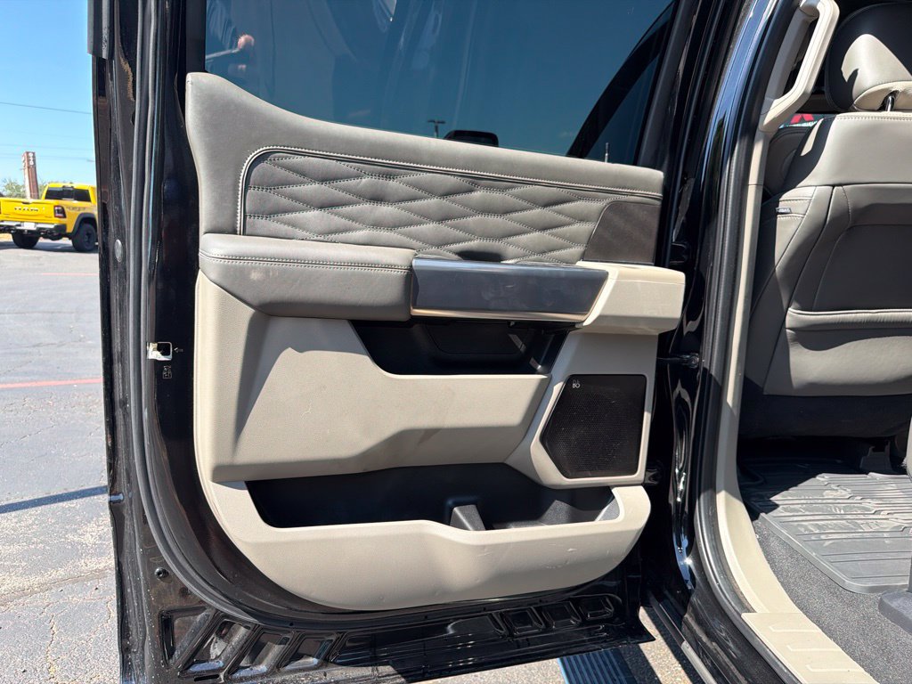 Used 2025 Ford F250 Platinum w/ Platinum Plus Package AWD/4WD image 36