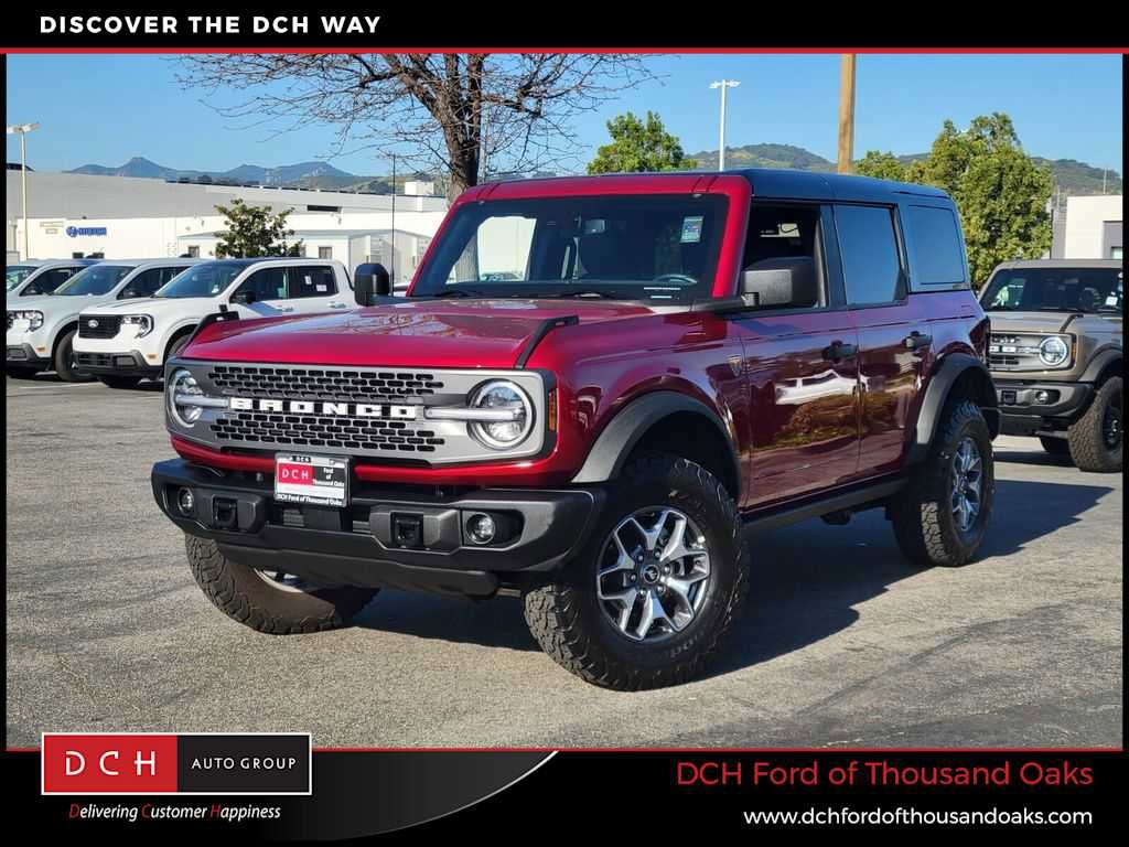 Used 2025 Ford Bronco Badlands image 1