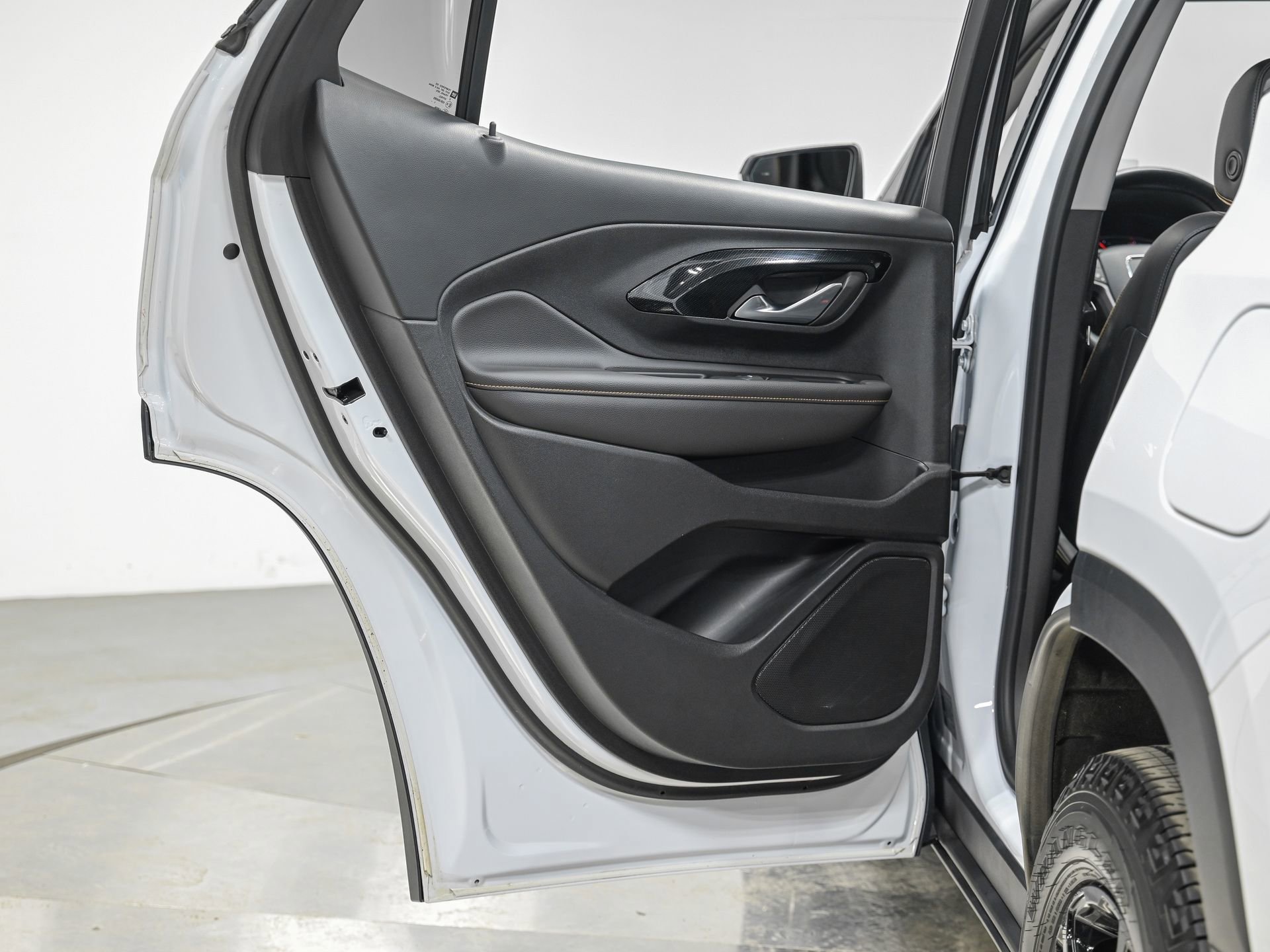 Used 2022 GMC Terrain AT4 w/ Infotainment Package II image 26