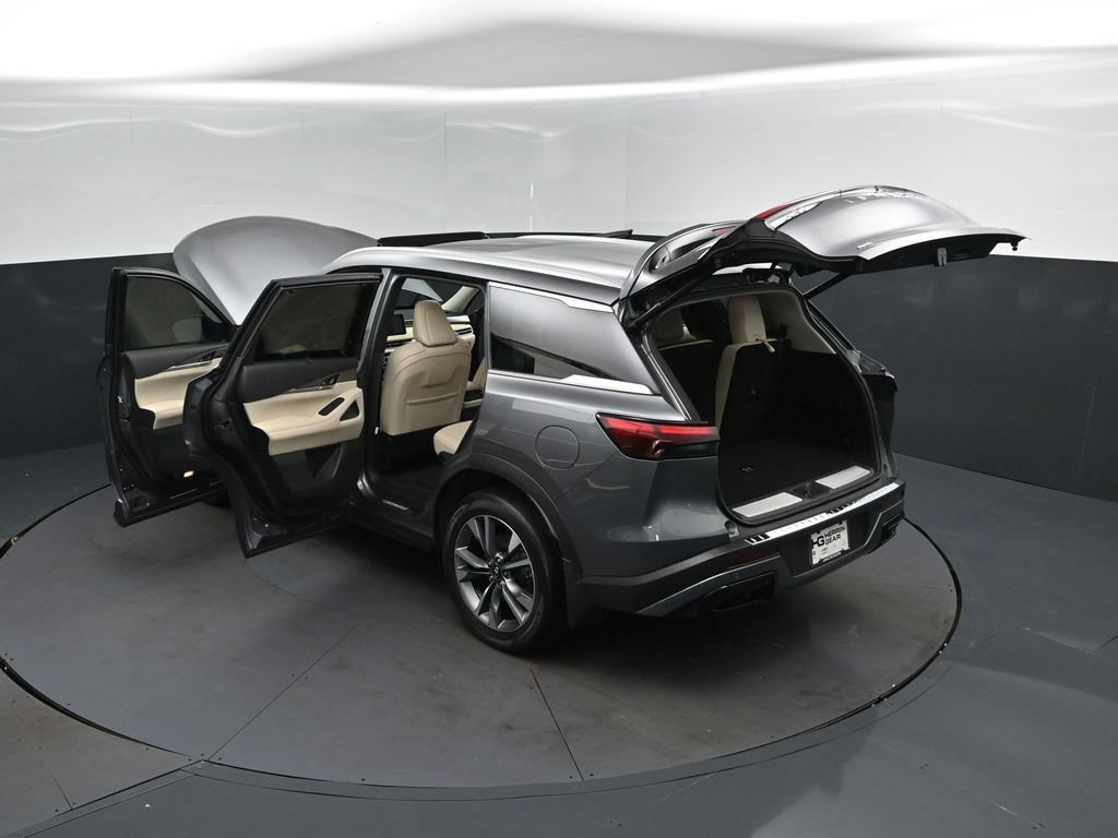Used 2023 INFINITI QX60 Luxe w/ Cargo Package AWD/4WD image 2