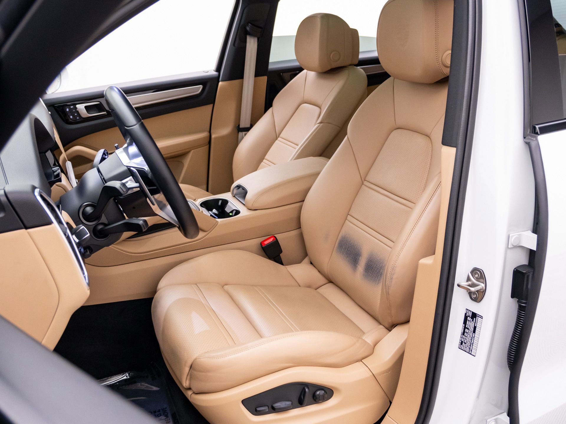 Certified 2022 Porsche Cayenne S Platinum image 5