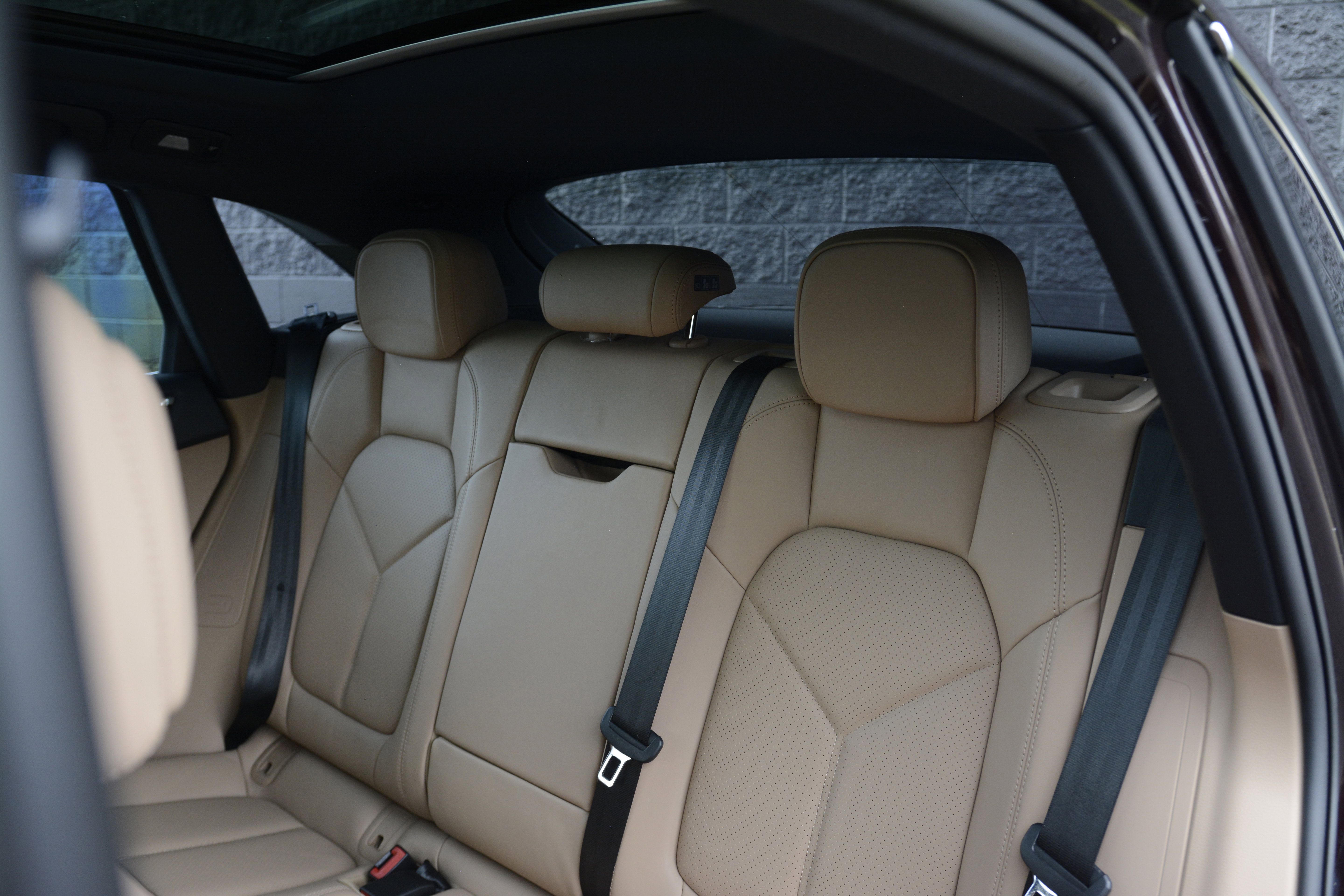 Certified 2026 Porsche Macan AWD/4WD image 31