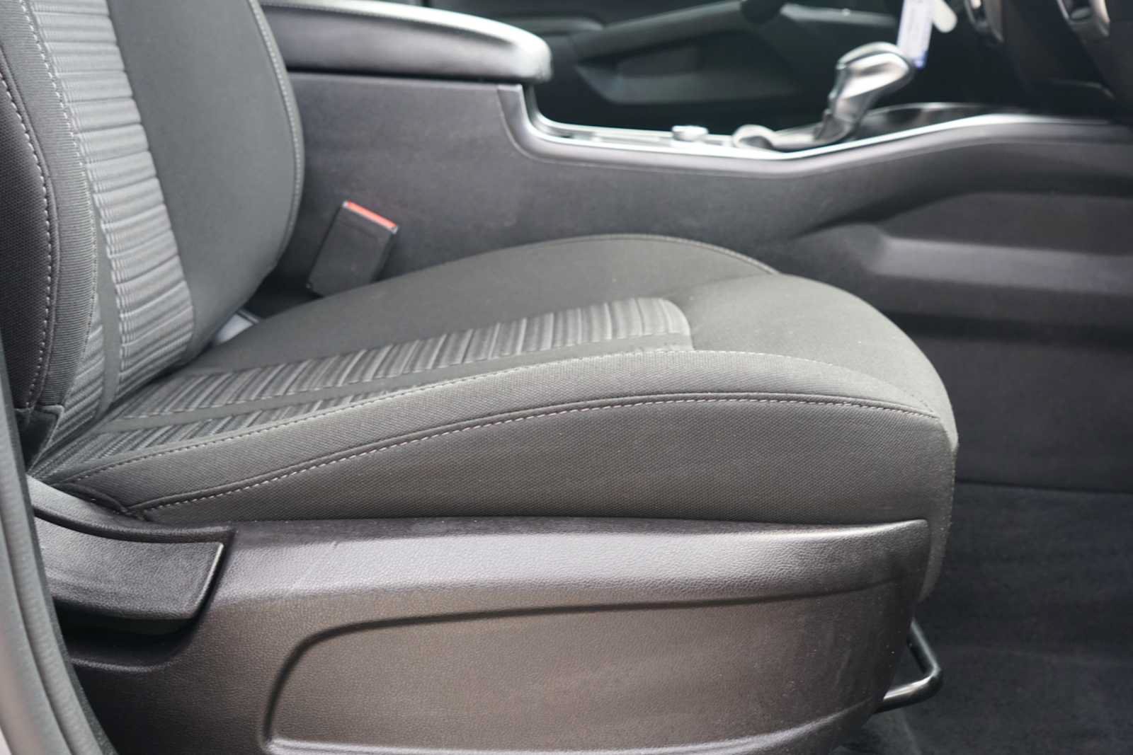Certified 2021 Kia Sorento LX FWD image 25