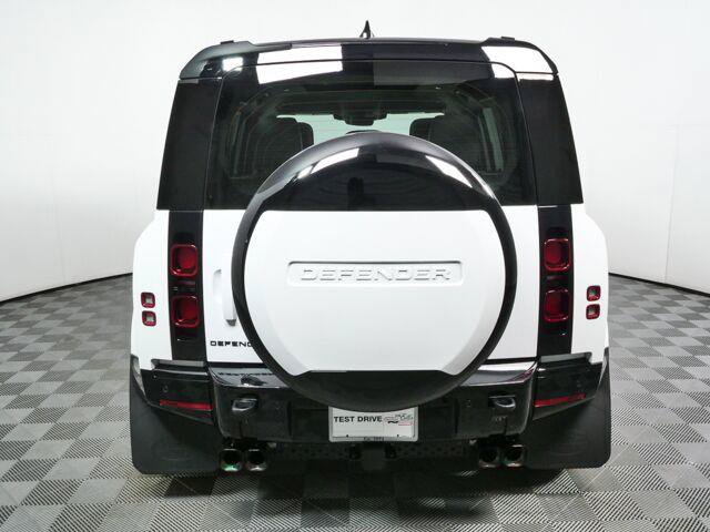 Used 2025 Land Rover Defender 110 X-Dynamic SE AWD/4WD image 27