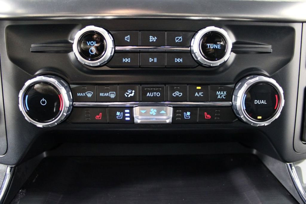 Used 2023 Ford F150 Lariat image 24