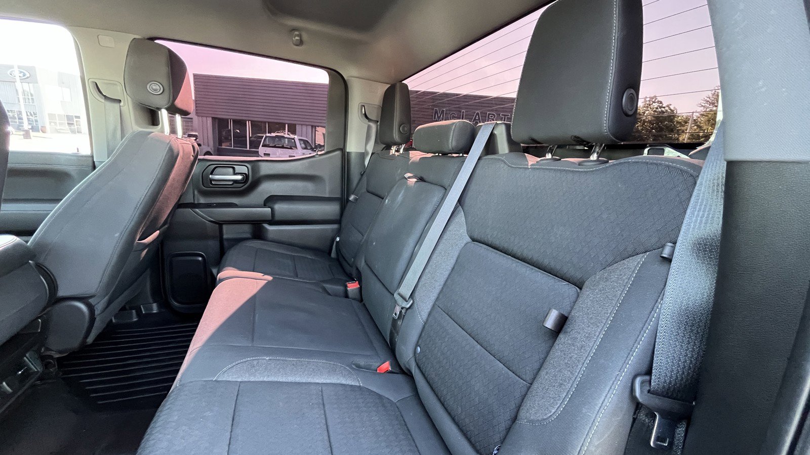 Used 2020 Chevrolet Silverado 1500 LT w/ Texas Edition AWD/4WD image 17