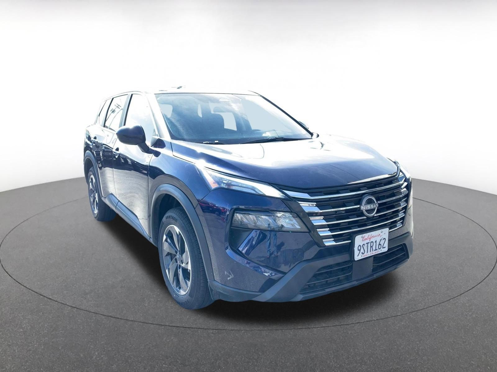 Used 2025 Nissan Rogue SV