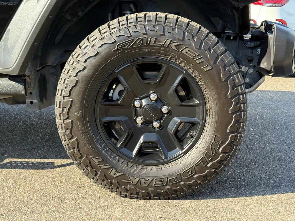 Used 2023 Jeep Gladiator Mojave image 14