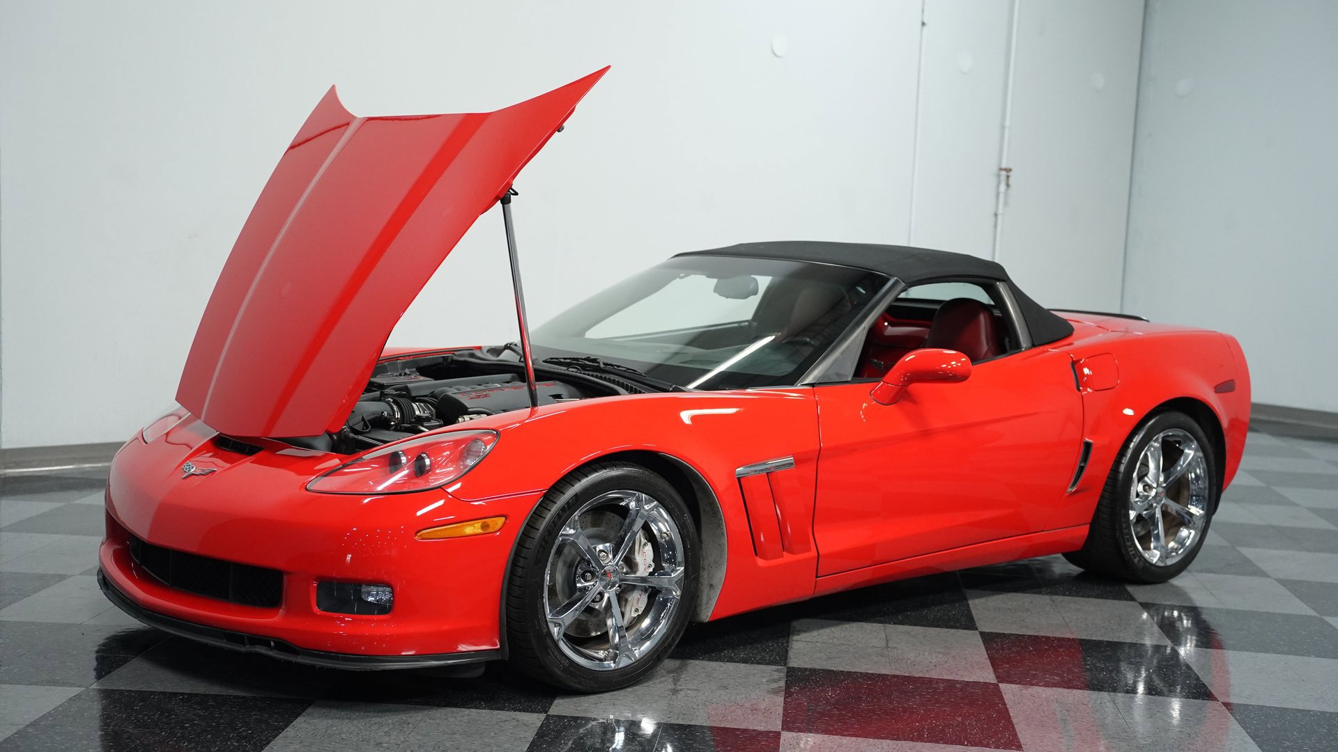 Used 2010 Chevrolet Corvette Grand Sport w/ Preferred Equipment Group image 27