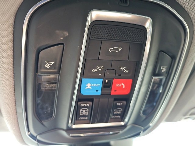 Used 2021 Jeep Grand Cherokee L Laredo w/ Luxury Tech Group I image 19