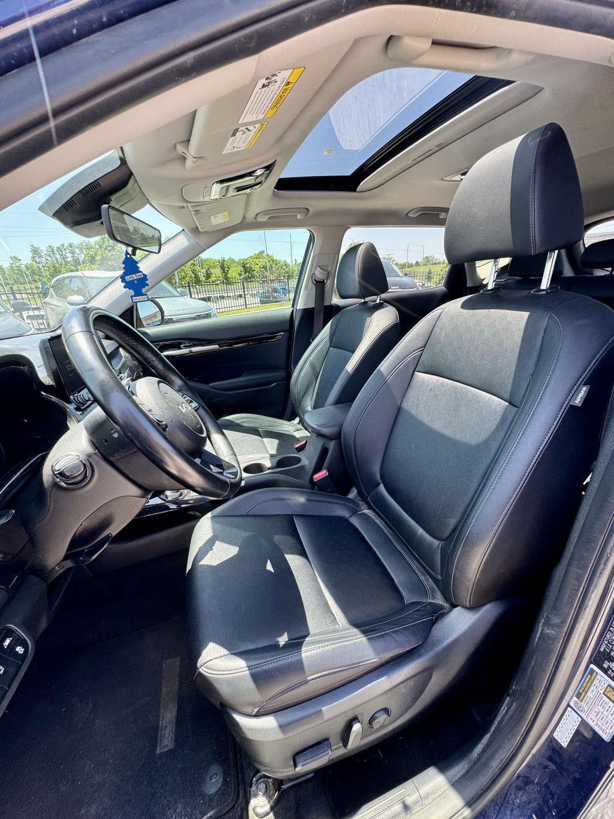 Certified 2023 Kia Seltos EX AWD/4WD image 16