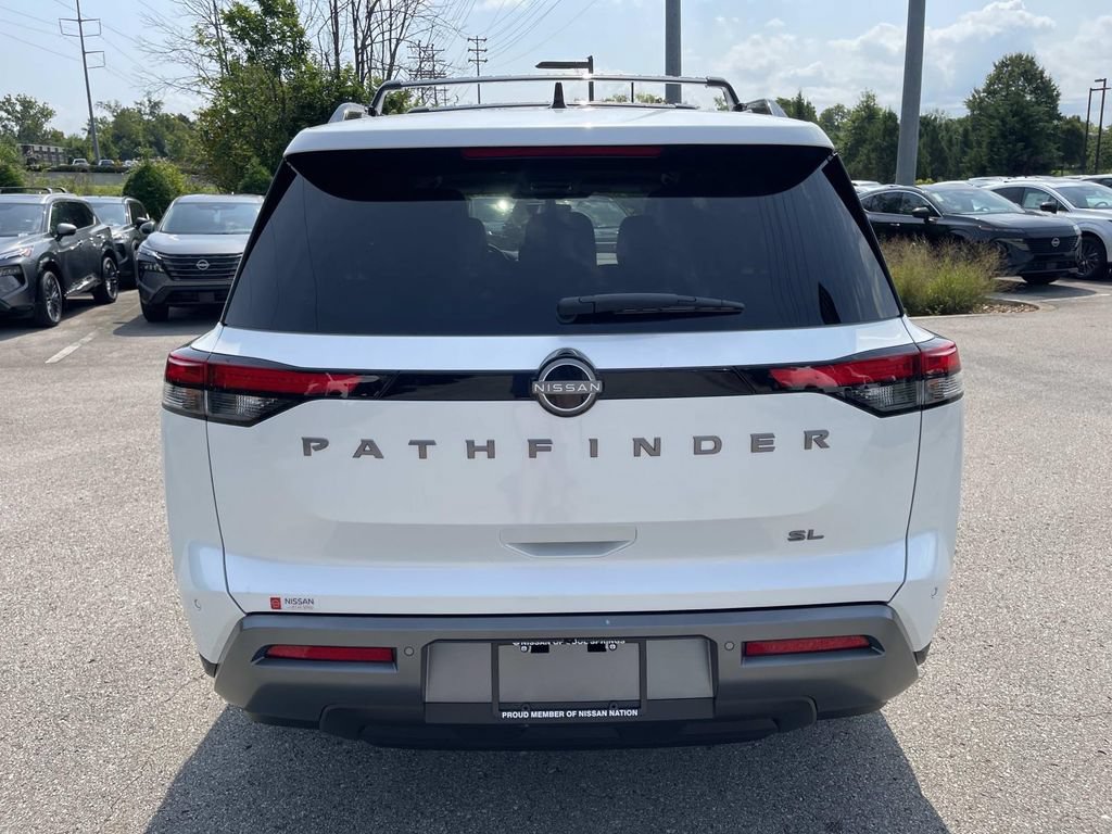 New 2026 Nissan Pathfinder SL FWD image 4