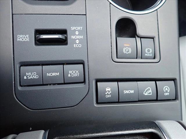 Used 2021 Toyota Highlander XLE image 20