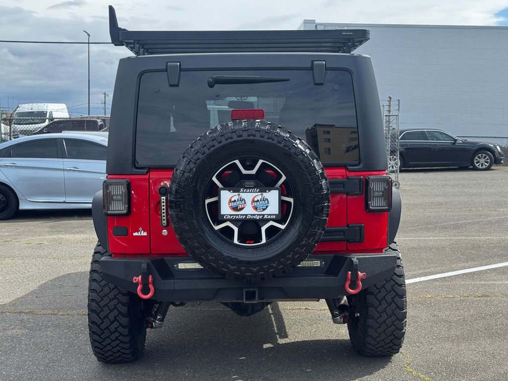 Used 2016 Jeep Wrangler Unlimited Sahara w/ Connectivity Group AWD/4WD image 7