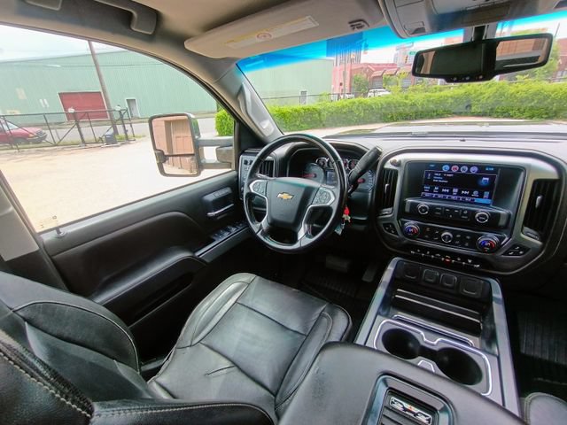Used 2018 Chevrolet Silverado 2500 LTZ w/ Duramax Plus Package AWD/4WD image 34