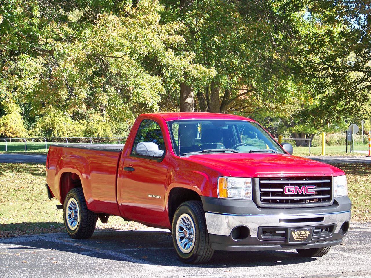 Used 2012 GMC Sierra 1500 W/T RWD image 1