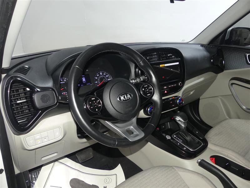 Used 2020 Kia Soul EX image 23