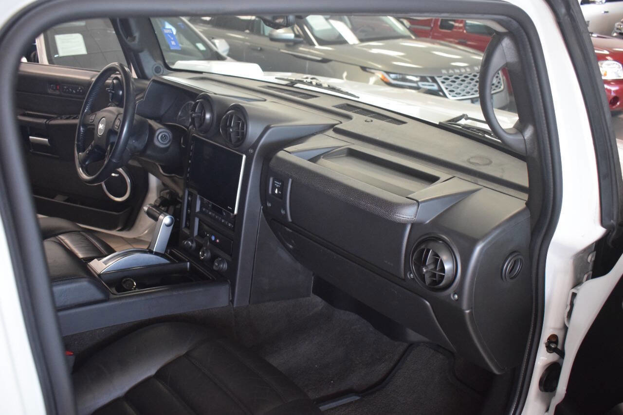 Used 2005 HUMMER H2 w/ Preferred Equipment Group image 44