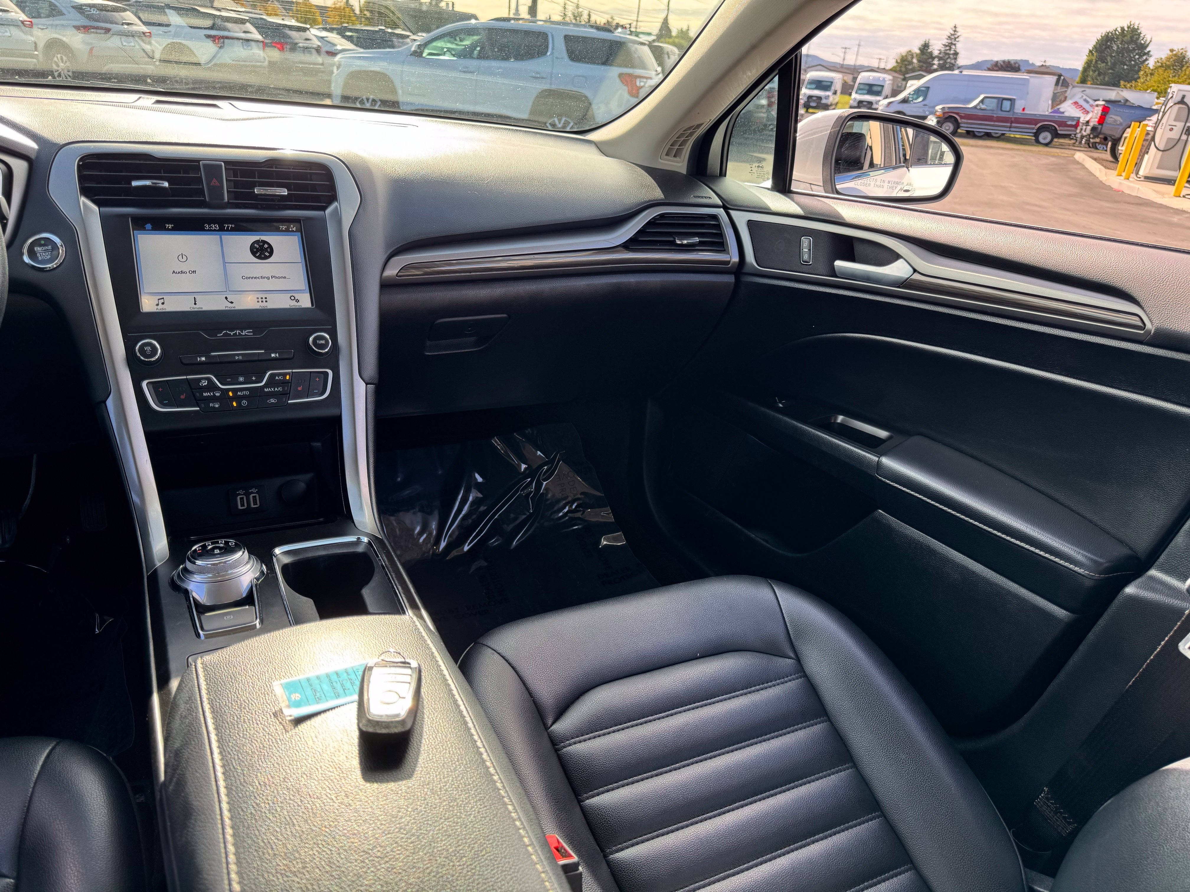 Used 2019 Ford Fusion SEL FWD image 21