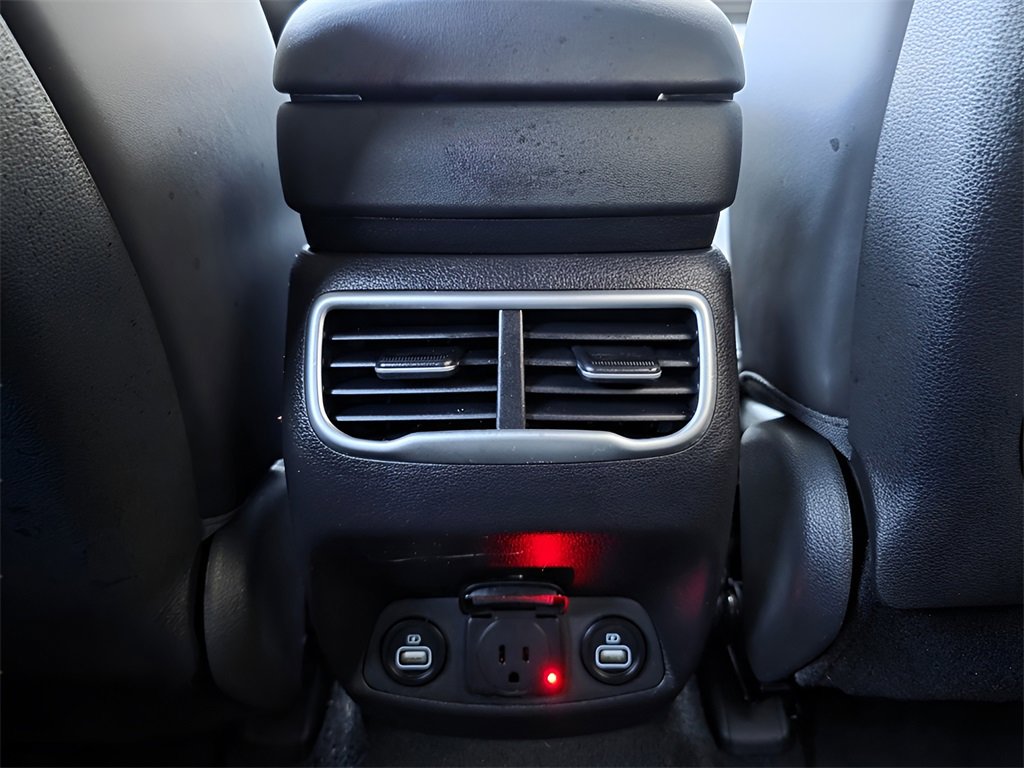 Used 2023 Hyundai Santa Fe Calligraphy image 17