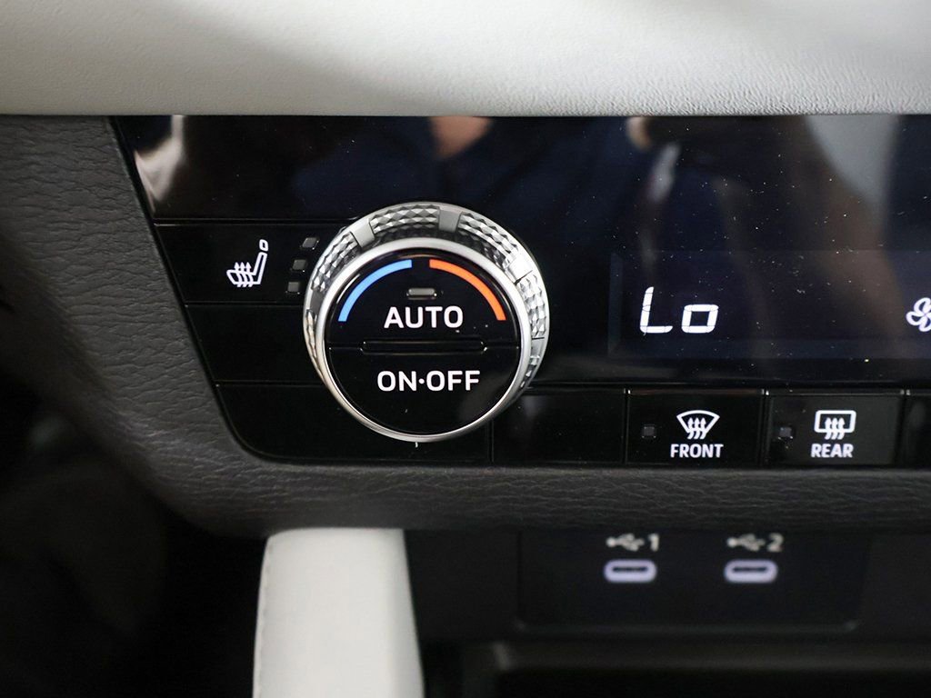 New 2025 Mitsubishi Outlander SE FWD image 51