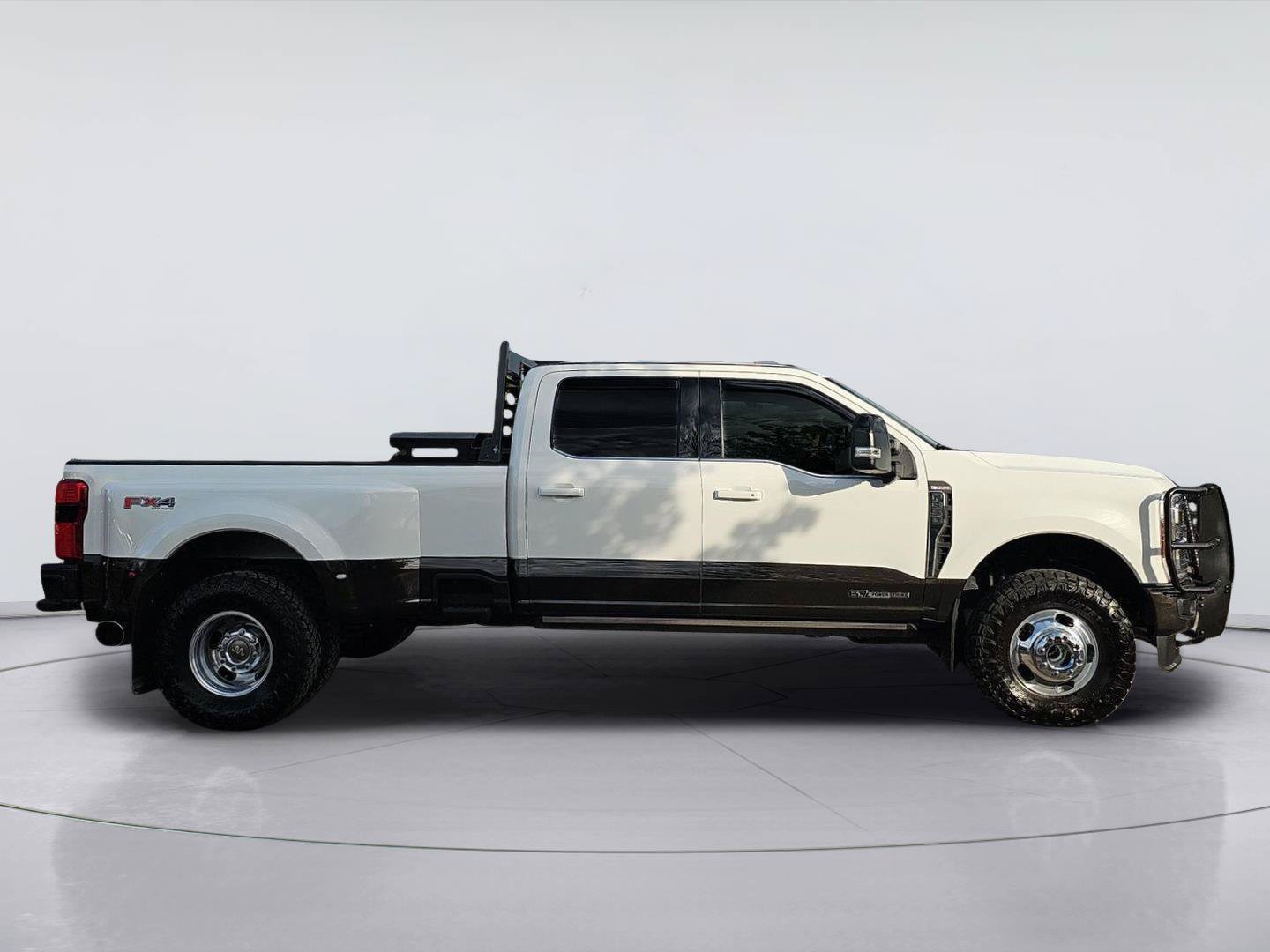 Used 2025 Ford F350 King Ranch w/ FX4 Off-Road Package AWD/4WD image 6