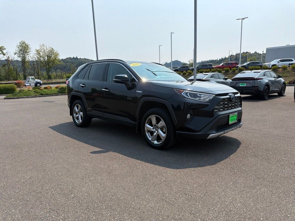 Used 2020 Toyota RAV4 Limited w/ Carpet Mat Package AWD/4WD image 4