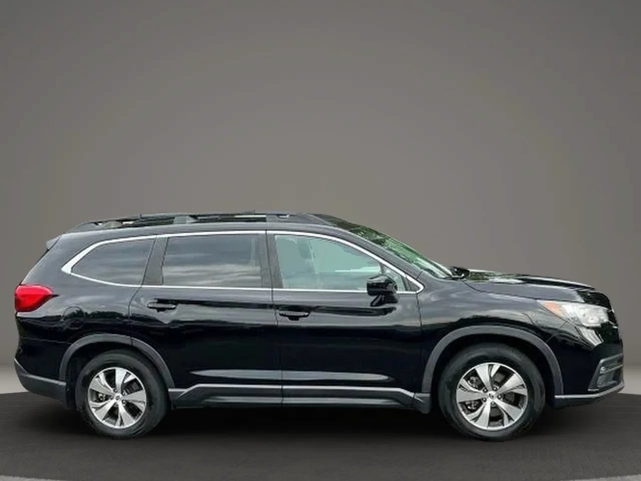 Used 2021 Subaru Ascent Premium w/ Convenience Package AWD/4WD image 9