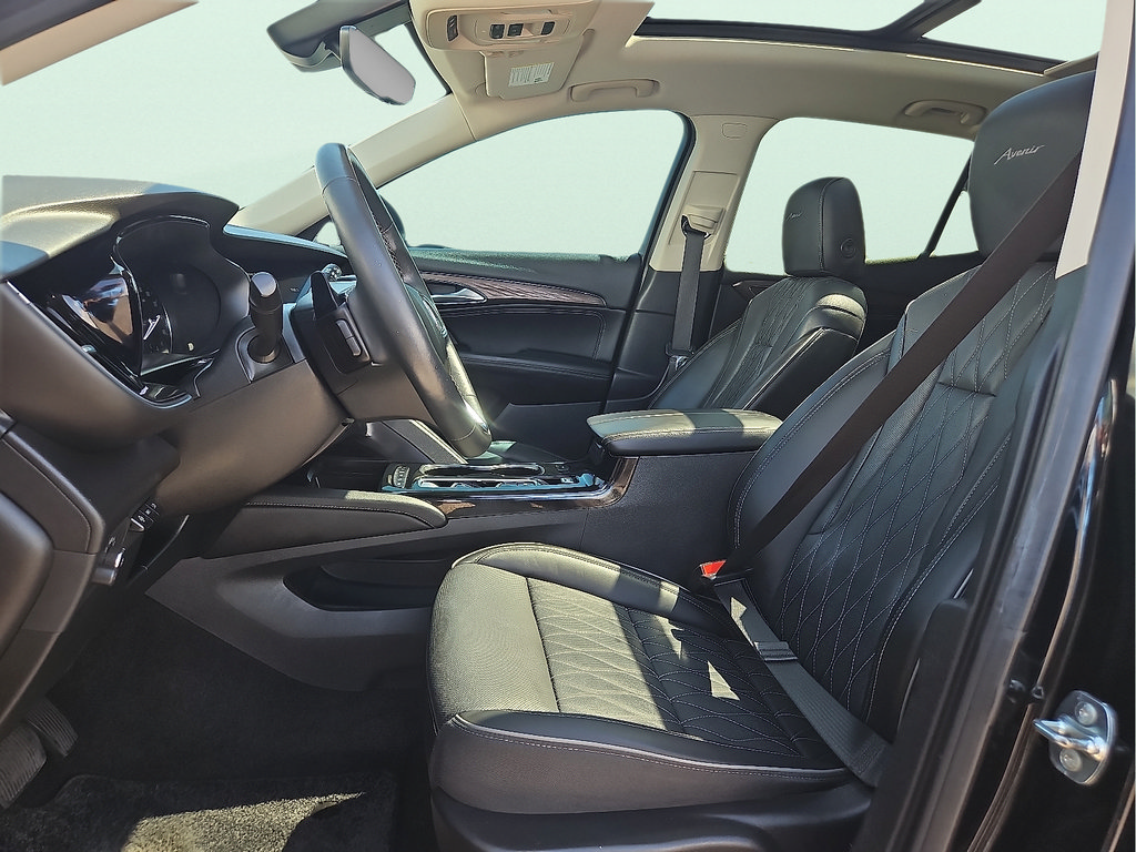 Used 2023 Buick Envision Avenir AWD/4WD image 13