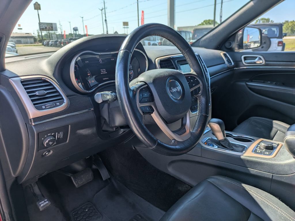 Used 2017 Jeep Grand Cherokee Limited AWD/4WD image 15