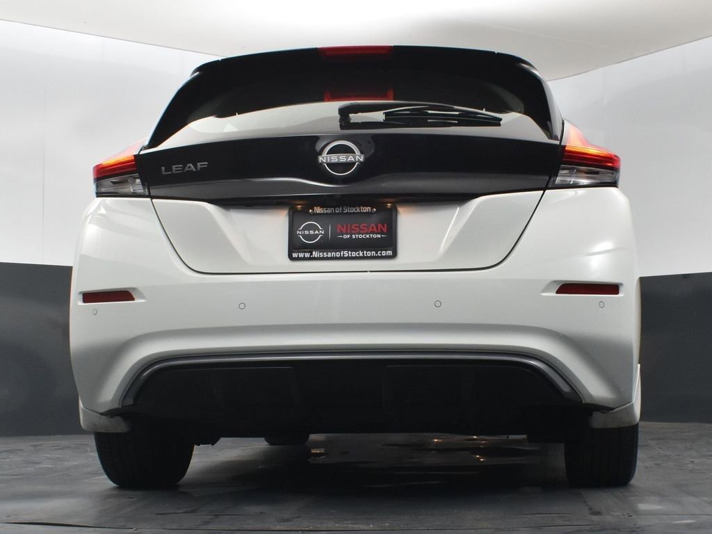 Used 2024 Nissan Leaf S image 41