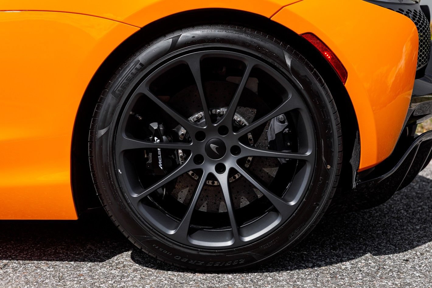 New 2026 McLaren Artura RWD image 25