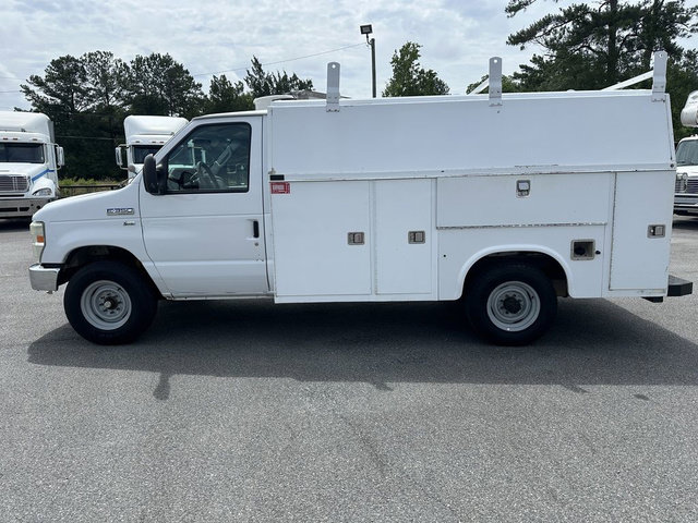 Used 2015 Ford E-350 and Econoline 350 Super Duty RWD image 18