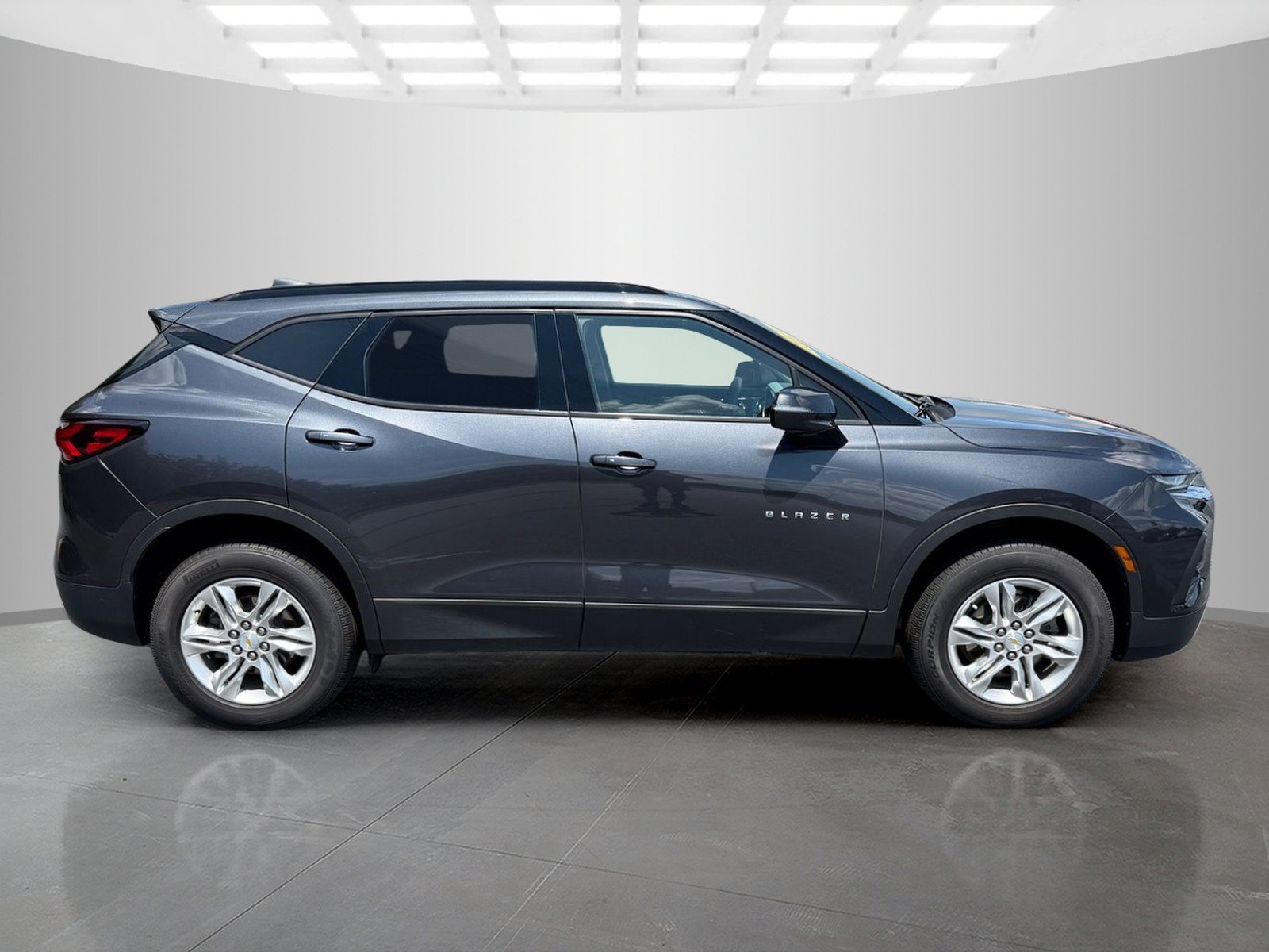 Used 2022 Chevrolet Blazer LT FWD image 6