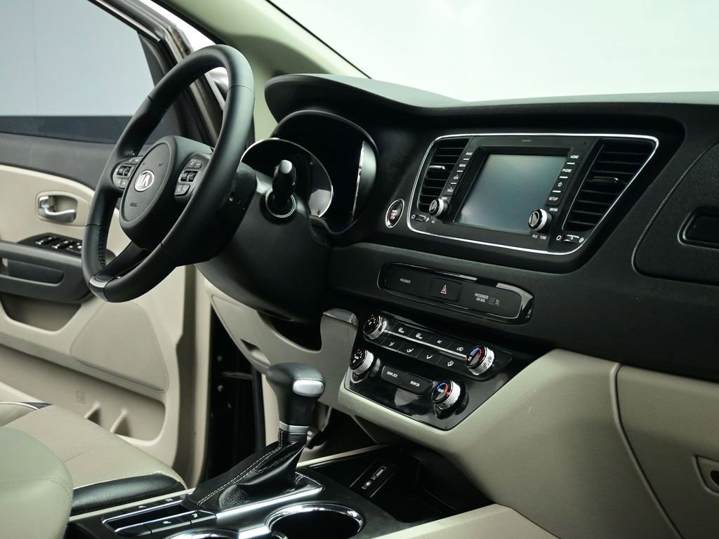 Certified 2020 Kia Sedona EX image 29