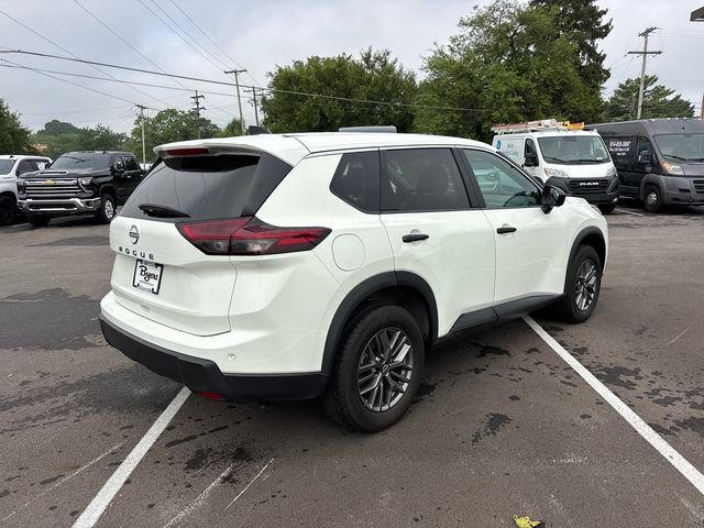 Used 2024 Nissan Rogue S FWD image 27