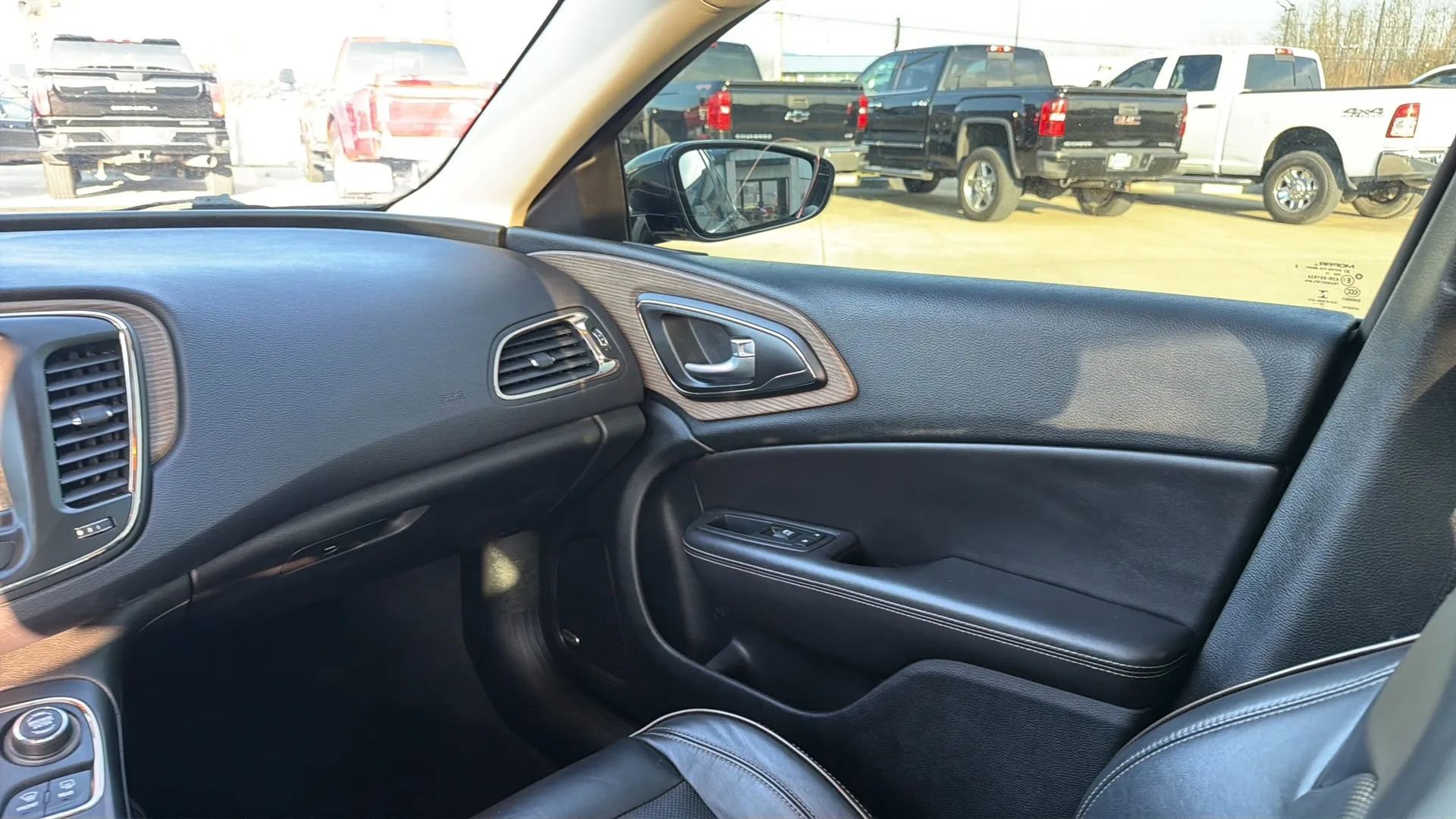 Used 2015 Chrysler 200 C w/ Navigation & Sound Group I image 52