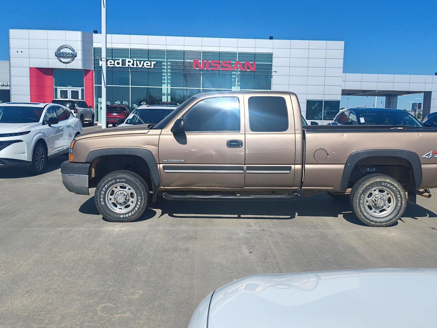 Used 2003 Chevrolet Silverado 2500 LT w/ Skid Plate Package AWD/4WD image 1