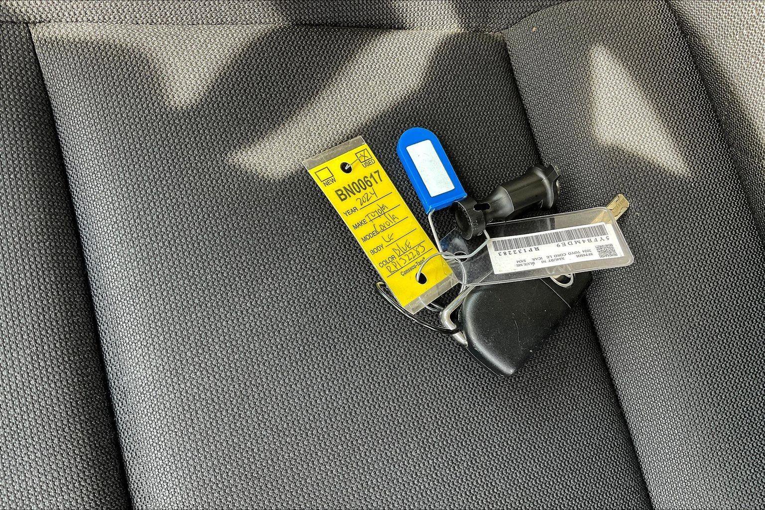 Used 2024 Toyota Corolla LE image 11