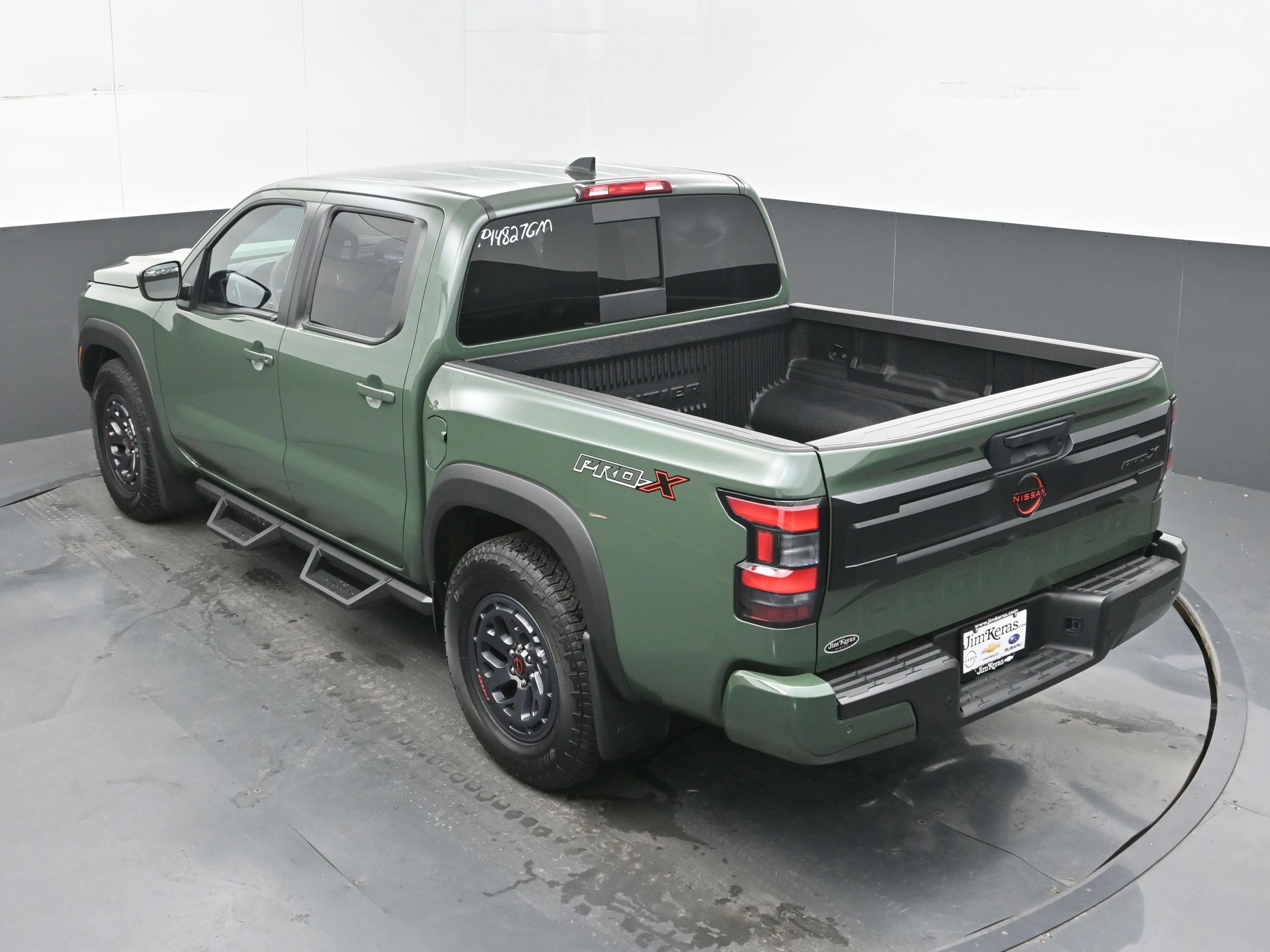 Used 2025 Nissan Frontier Pro-X RWD image 32