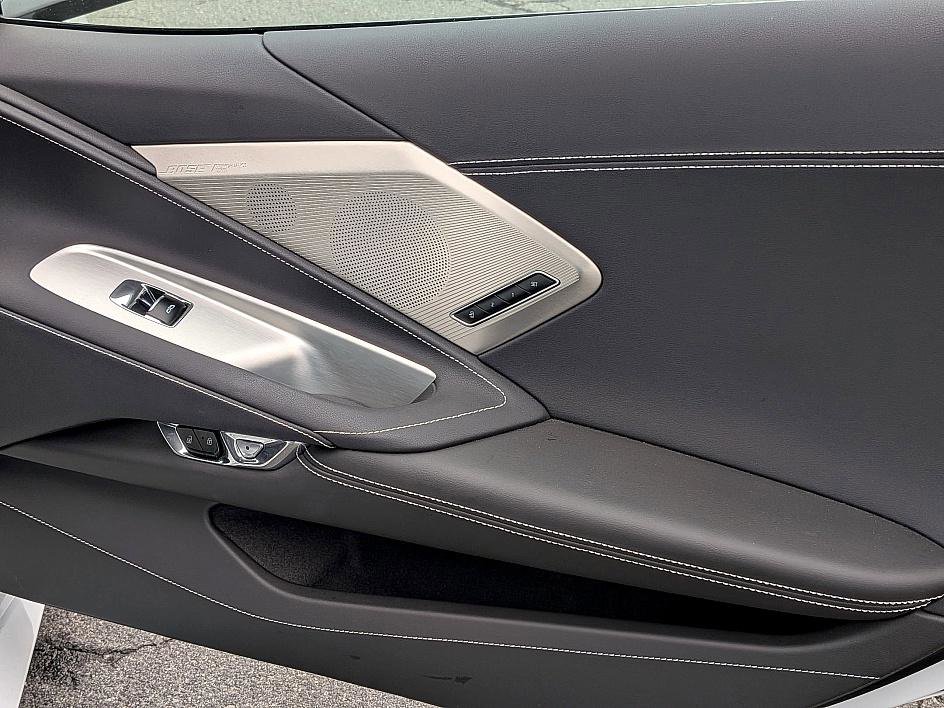 Used 2024 Chevrolet Corvette Stingray Preferred Conv w/ 2LT image 28