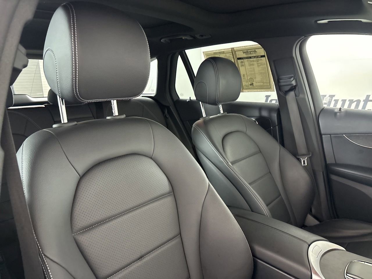 Used 2022 Mercedes-Benz GLC 300 4MATIC w/ Premium Package Lite image 26
