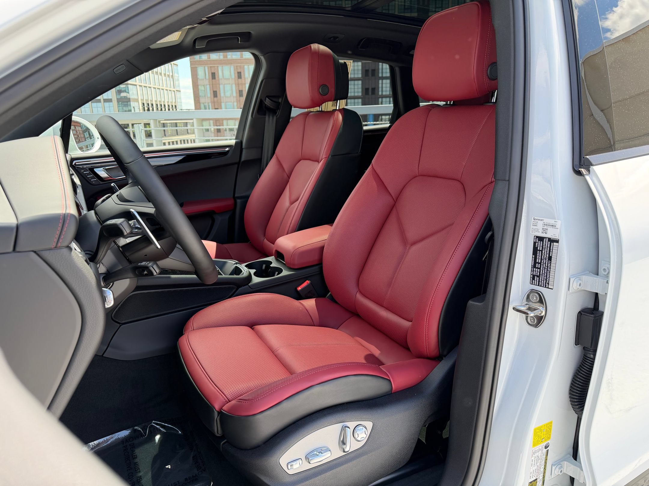 New 2026 Porsche Macan AWD/4WD image 5