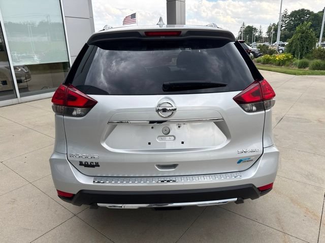 Used 2017 Nissan Rogue SV w/ HEV Premium Package AWD/4WD image 6